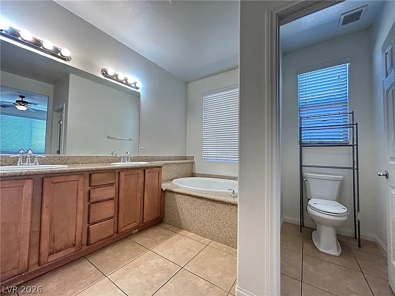 1030 Via Nandina Pl — Photo 12