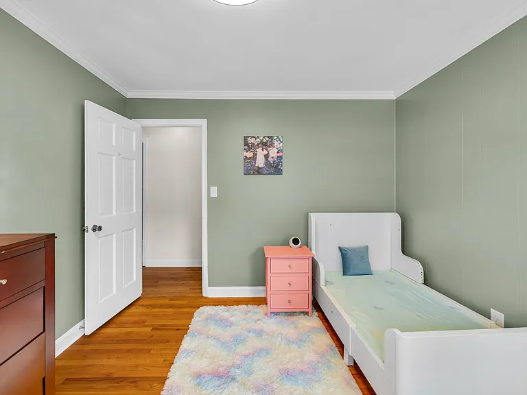 5048 Maplewood Dr — Photo 10