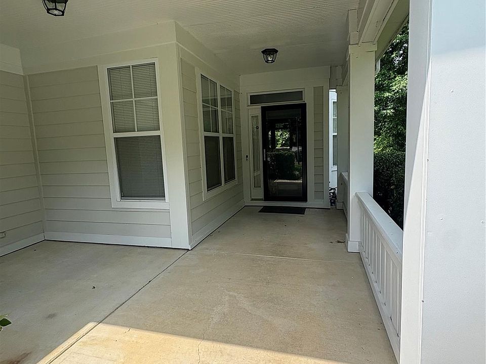 2nd image of 665 Boone Rd #6