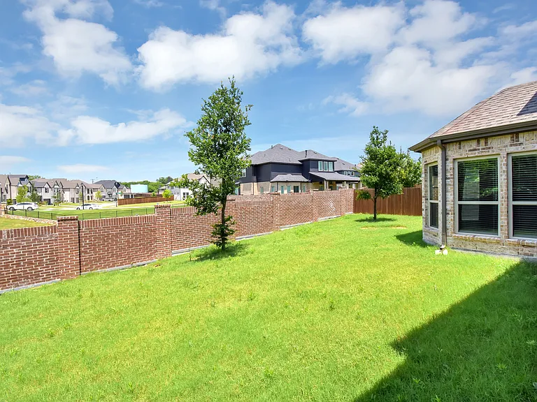 913 Peabody Dr — Photo 34
