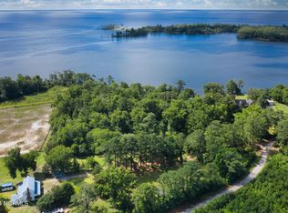 3 Peninsula Shores Way, Hertford, NC 27944