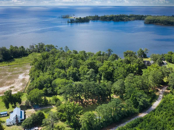 3 Peninsula Shores Way, Hertford, NC 27944