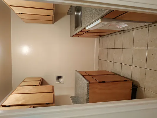 Rented by EZ Sell Realty | media 19