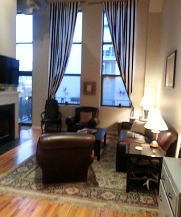 2nd image of 758 N Larrabee St #88