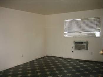 3rd image of 4226 Tresler Ave