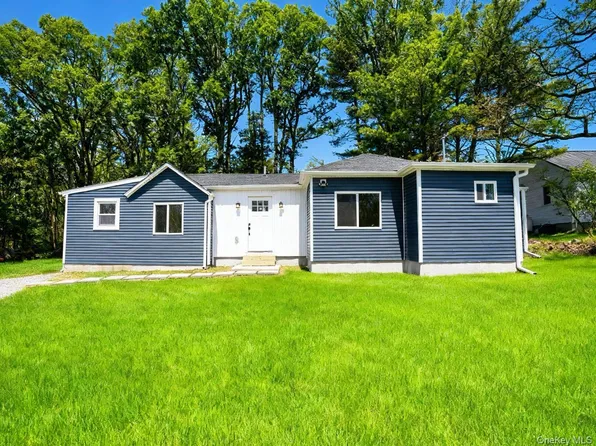 13 Brook Trail W, Wurtsboro, NY 12790