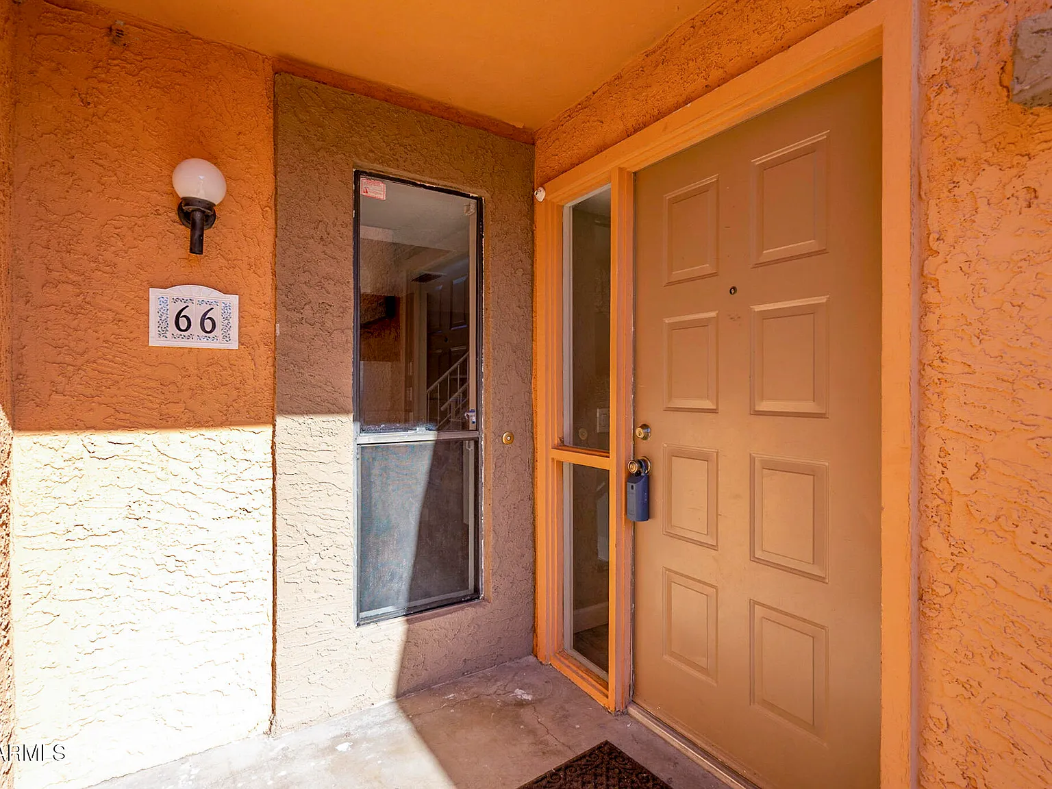 2 bed, 2.5 bath, 1390 sqft, $1,925 — Photo 2