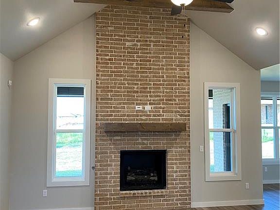2nd image of 9212 SW 43rd St
