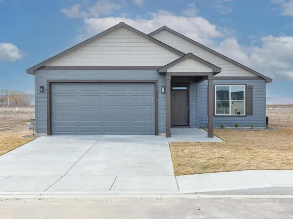 402 Tanzanite Ave, Grandview, WA 98930