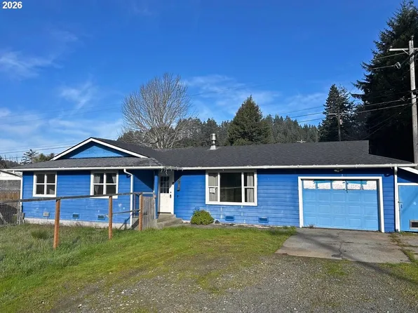 28218 Mateer Rd, Gold Beach, OR 97444