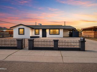301 W DESERT Drive, Phoenix, AZ 85041