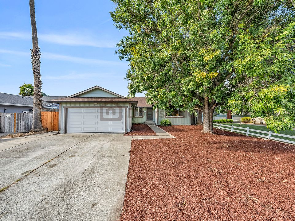 1st image of 1481 McGregor Ave
