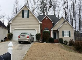 4245 Hillsborough Dr, Snellville, GA 30039
