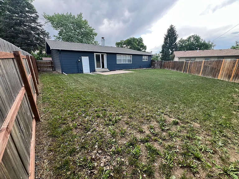 916 Timber Ln — Photo 8