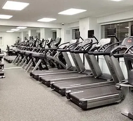 Rented by Manhattan Realty Group | media 7