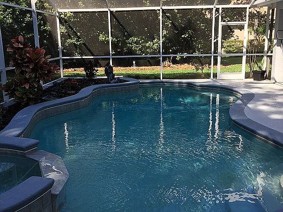 4th image of 4954 Shoreline Cir