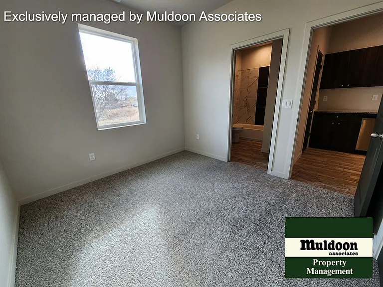 896 S Harmony Dr — Photo 7