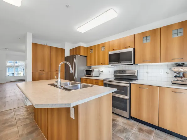 7179 201st St, Langley, BC V2Y 2Y9