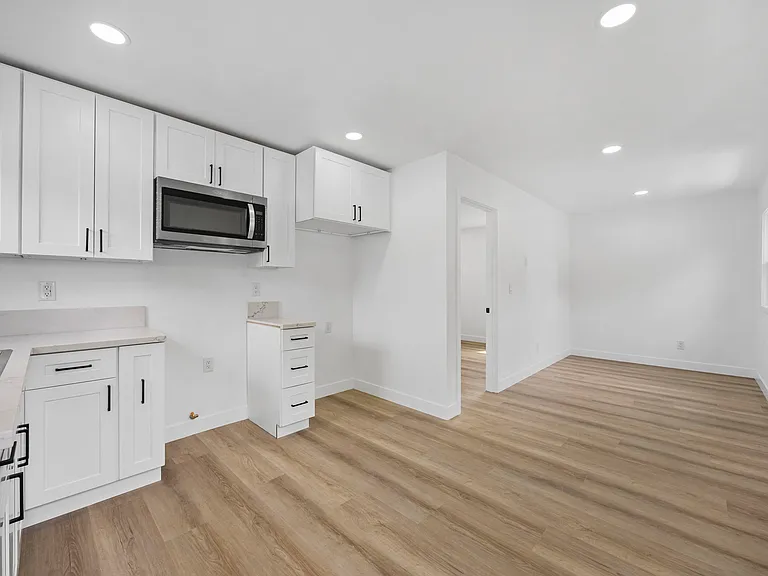 13407 Helen St #A-B — Photo 9