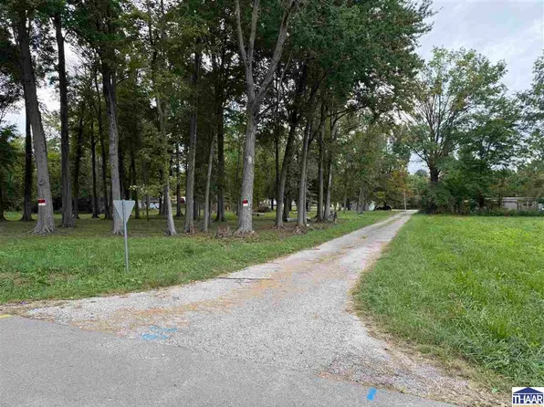 538 N Washington St, Jasonville, IN 47438