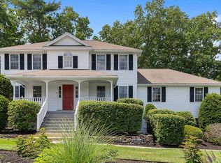 36 Patricia Dr, Tyngsboro, MA 01879