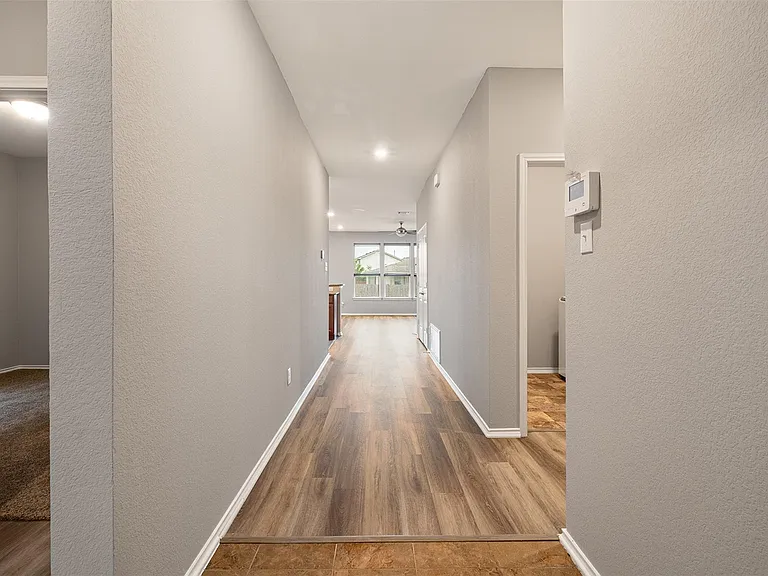 12401 Franklin D Roosevelt St — Photo 3