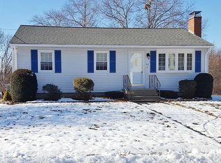 22 Rule Ln, Lowell, MA 01854