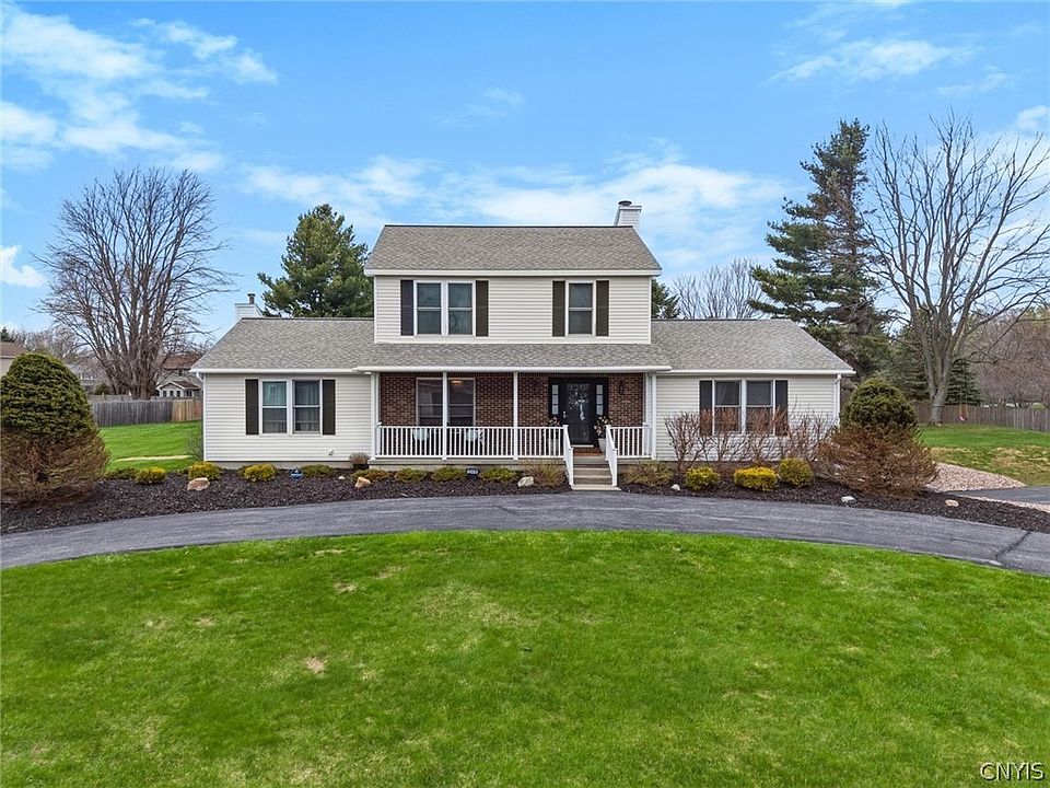 1st image of 22418 Riverglade Dr
