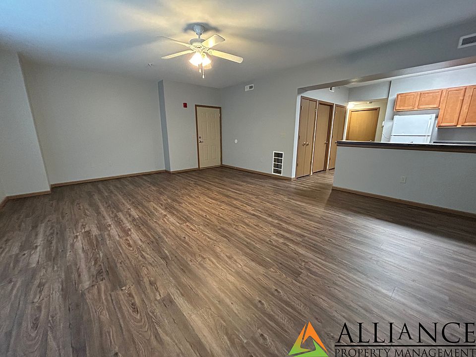 1st image of 512 N 11th St APT 204
