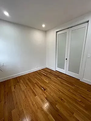 Rented by REAL New York | media 19