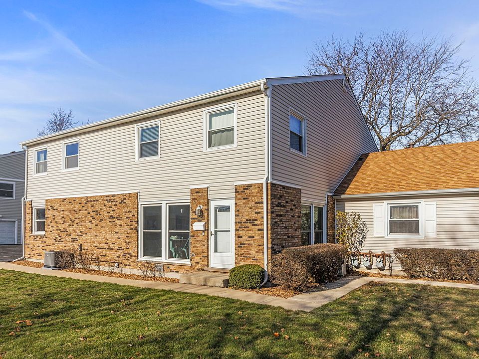 1st image of 15932 76th Ave #10