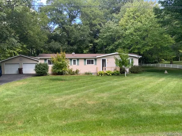 3000 Hillcrest Dr, West Branch, MI 48661