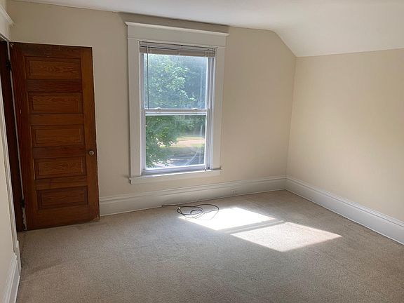 5th image of 1026 McReynolds Ave NW
