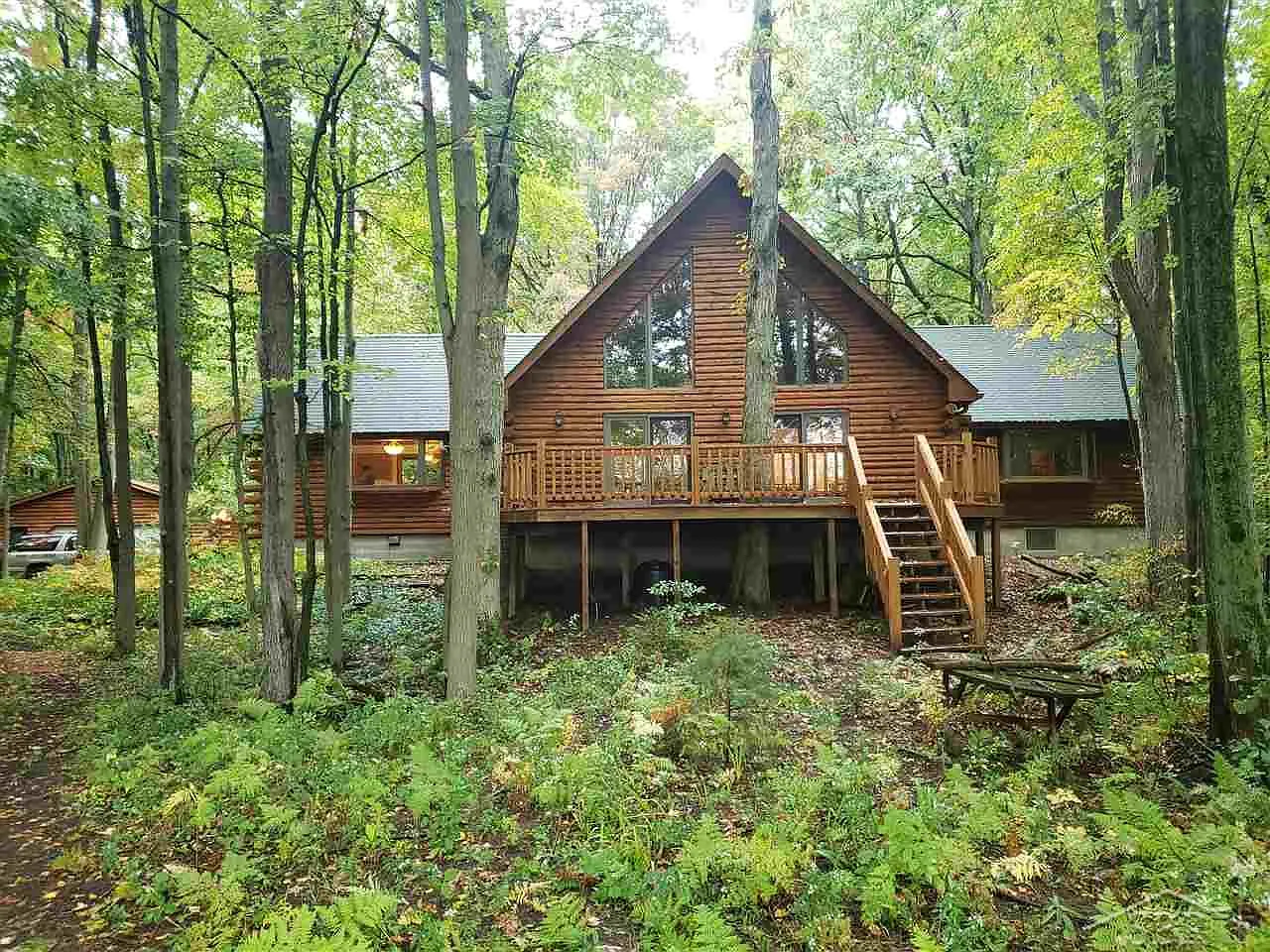2565 S Graham Rd photo 1
