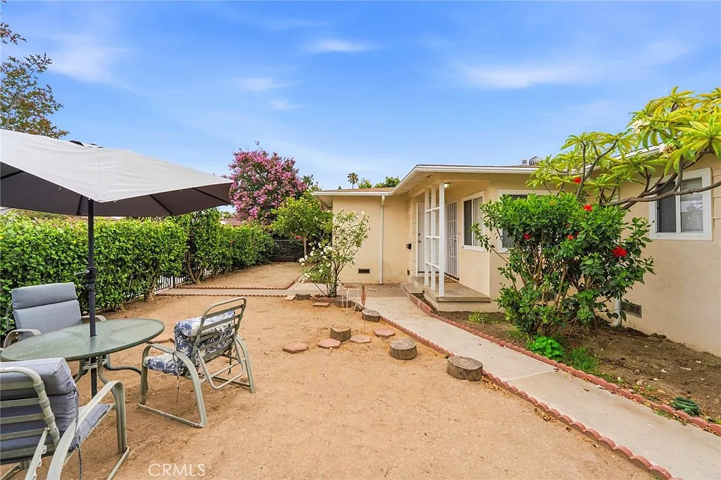 5 bed, 1598 sqft, $4,500 — Photo 3