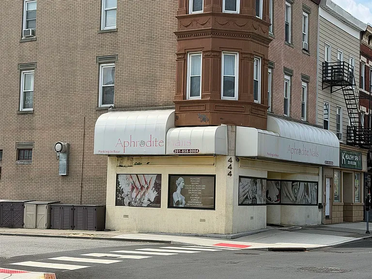 444 Broadway #3R — Photo 9
