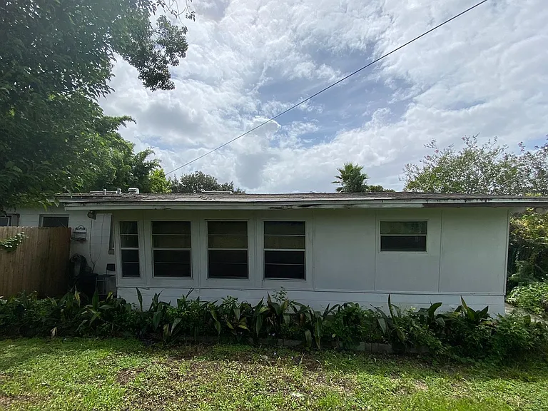 8362 Cristobal Cir #B — Photo 14