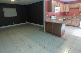 174 SW 3rd St, Deerfield Beach, FL 33441