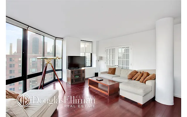 Sold by Douglas Elliman | media 24