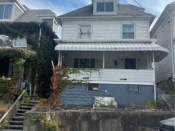 1514 Woodmont Ave, Arnold, PA 15068