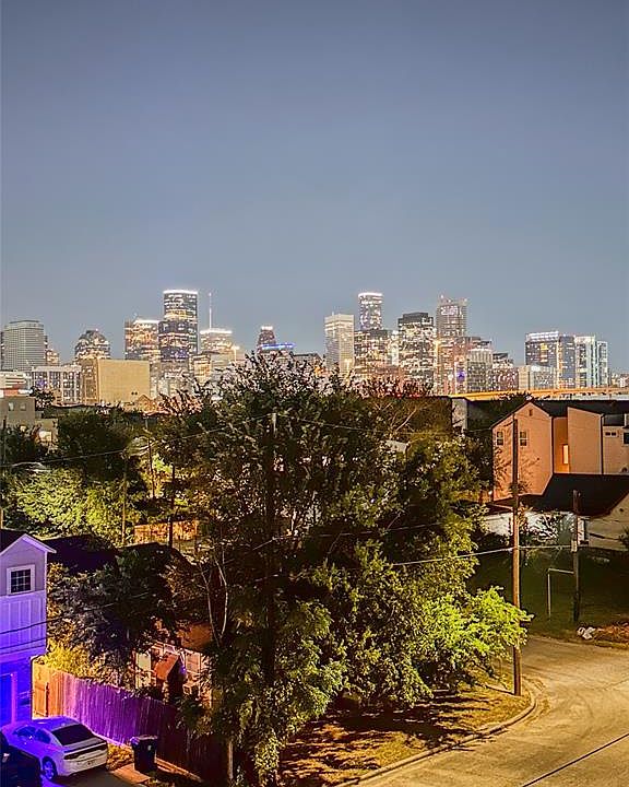 2nd image of 2405 Saint Charles St Lot B