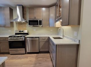 3535 N Sheffield Ave #2S, Chicago, IL 60657