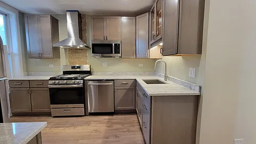 3535 N Sheffield Ave #2S Photo 1