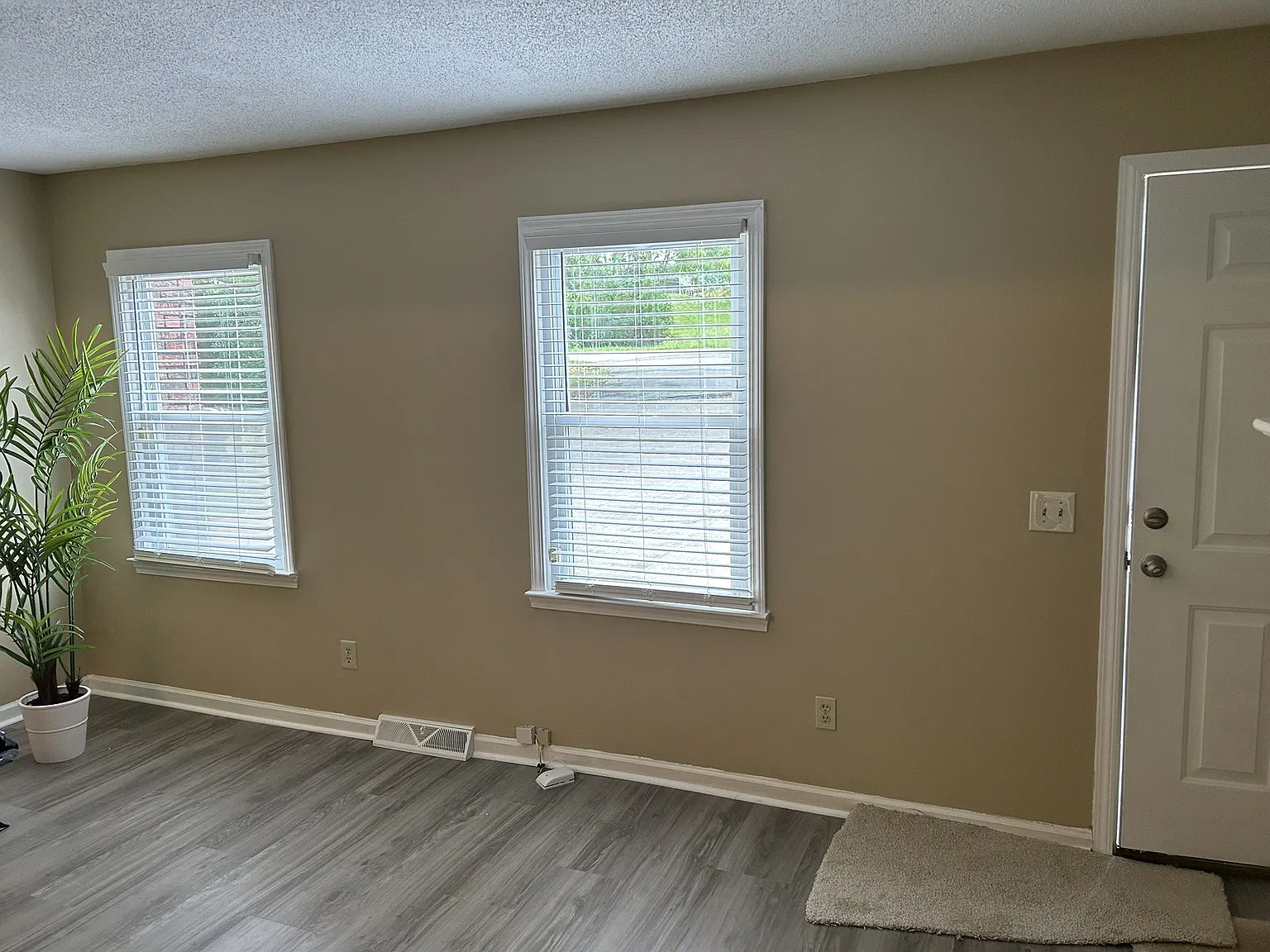 11090 Watson Dr — Photo 3