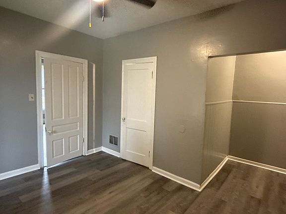 4th image of 26 E Main St #A