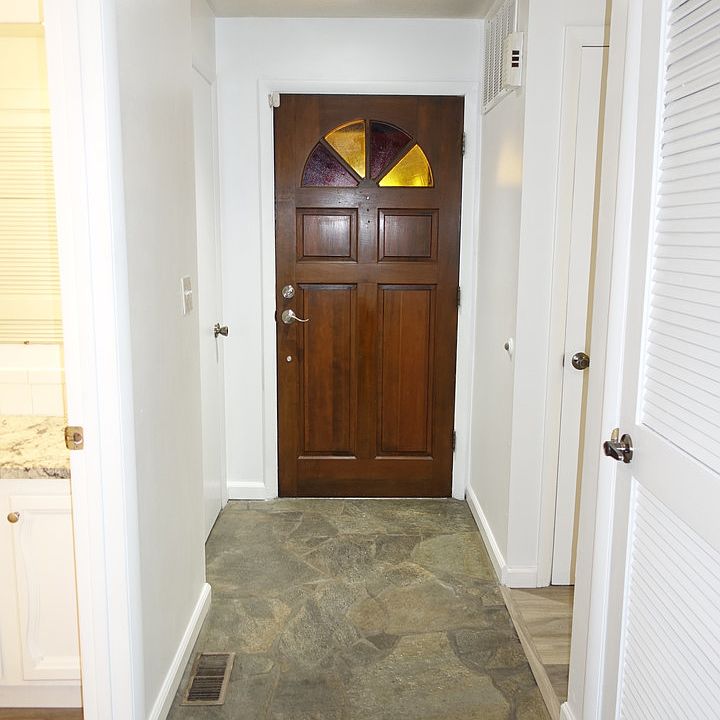 1st image of 1156 N Camelot Dr