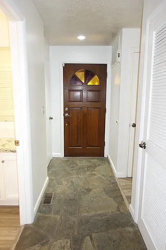 1156 N Camelot Dr Photo 1