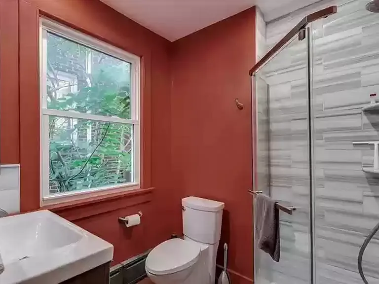5516 Phillips Ave — Photo 3