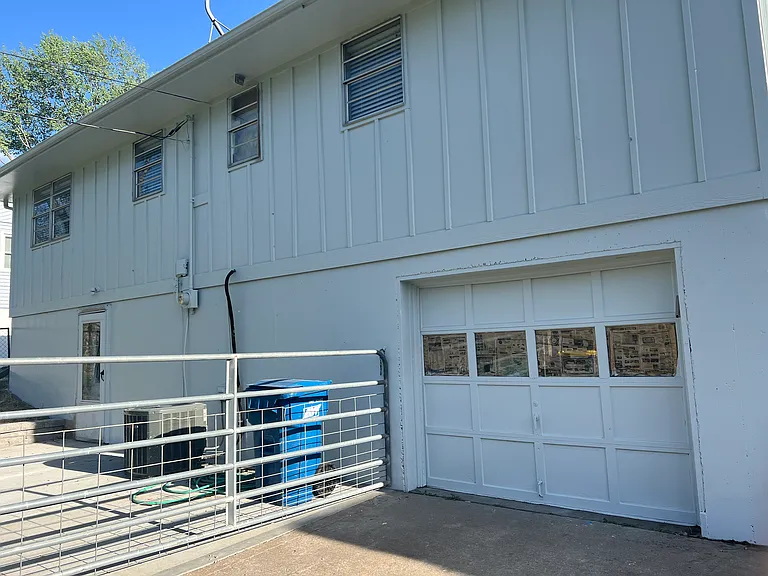 116 Sherri Ln — Photo 2
