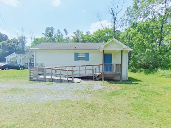 28 King Row, Thomasville, NC 27360